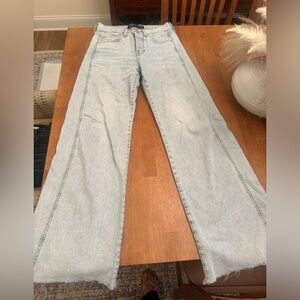 Veronica Beard wide leg jeans